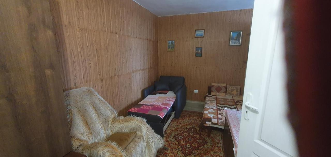 Стая За Гости "Ирина" Balchik Extérieur photo
